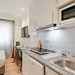 Apartment Lovely Fully Equipped Near Subway N3