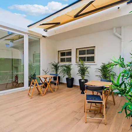 Lovely Fully Equipped Near Subway N3