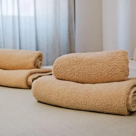 Lovely Fully Equipped Near Subway N3 Apartman *